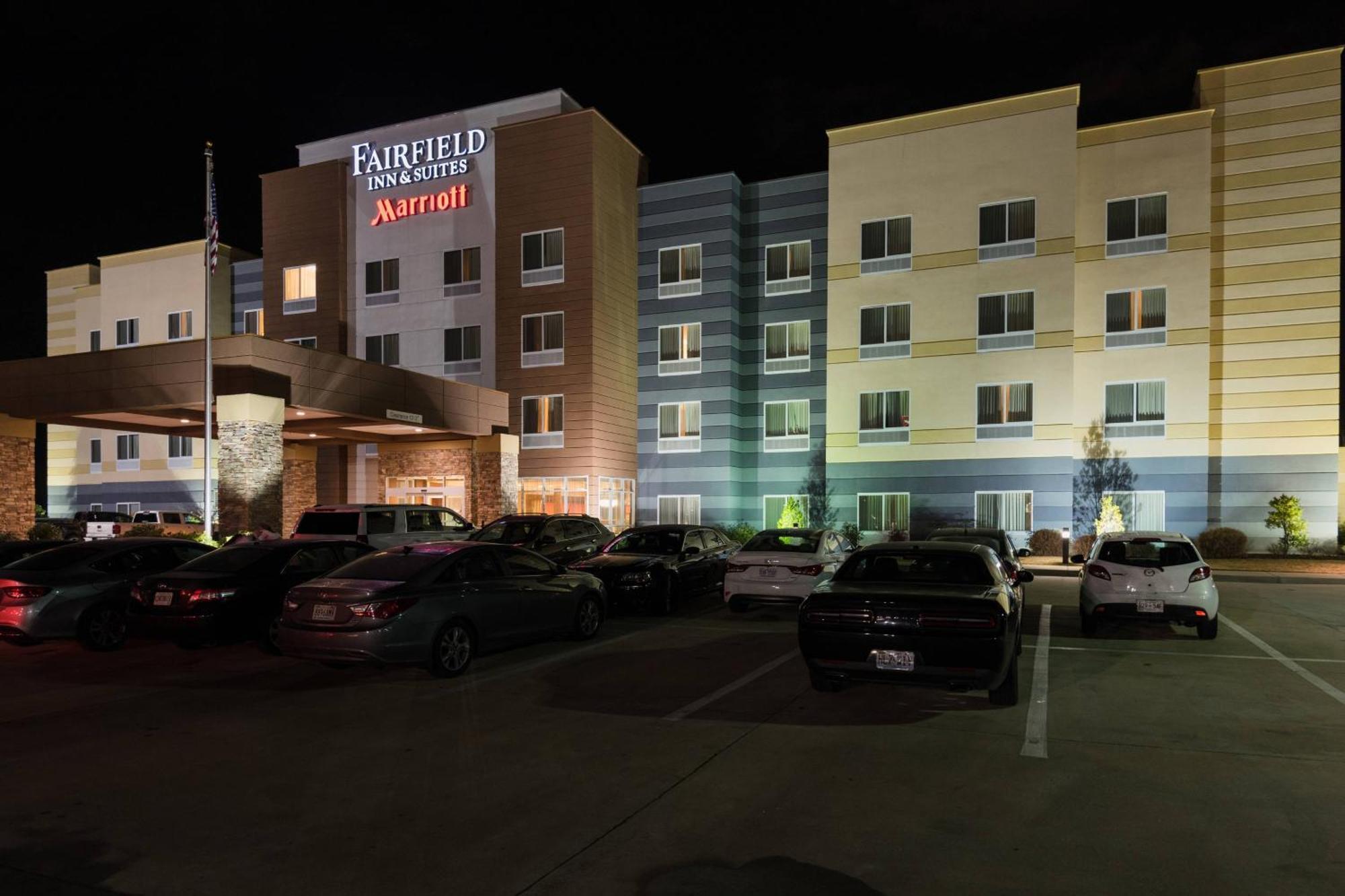 Fairfield Inn & Suites By Marriott Montgomery Airport Hope Hull Bagian luar foto